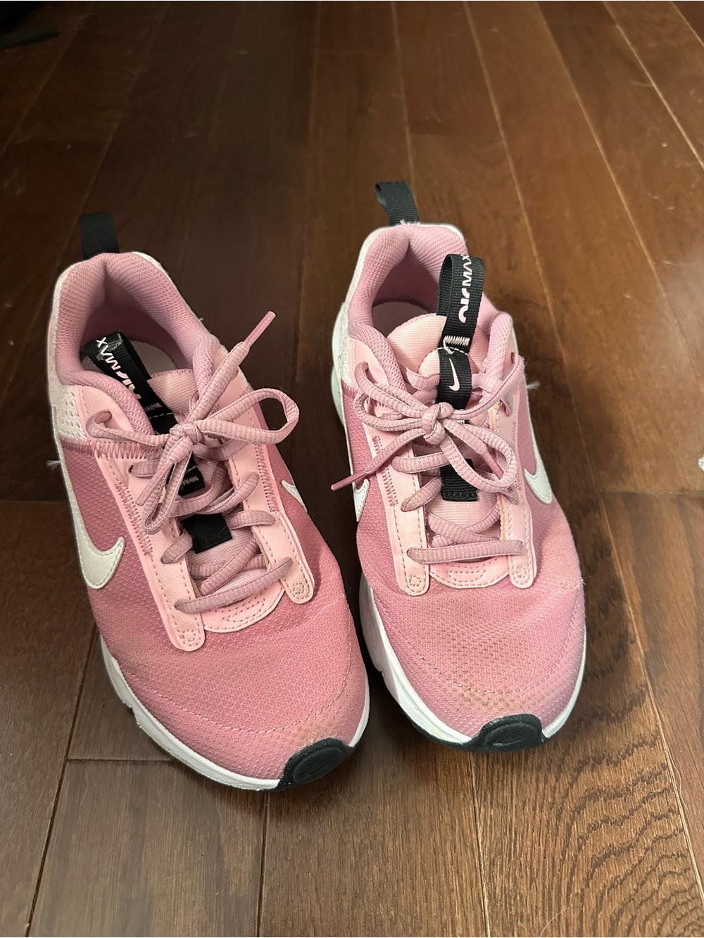 Nike Women’s Pink and White Athletic Sneakers